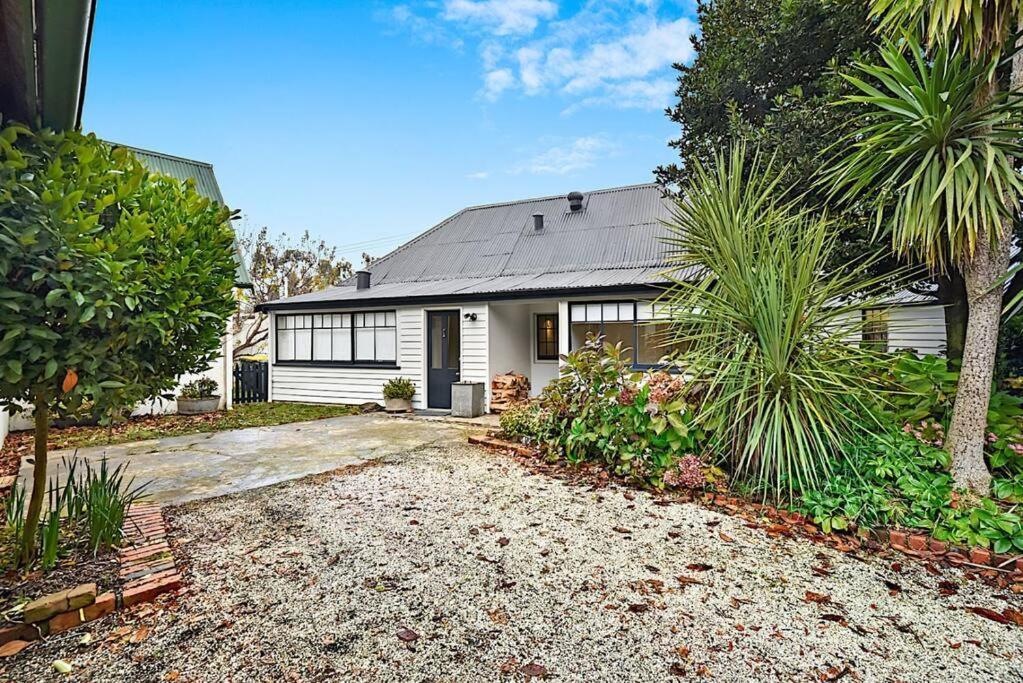 Blackwood Tree Cottage - Heritage Listed Property - Evandale! Екстер'єр фото