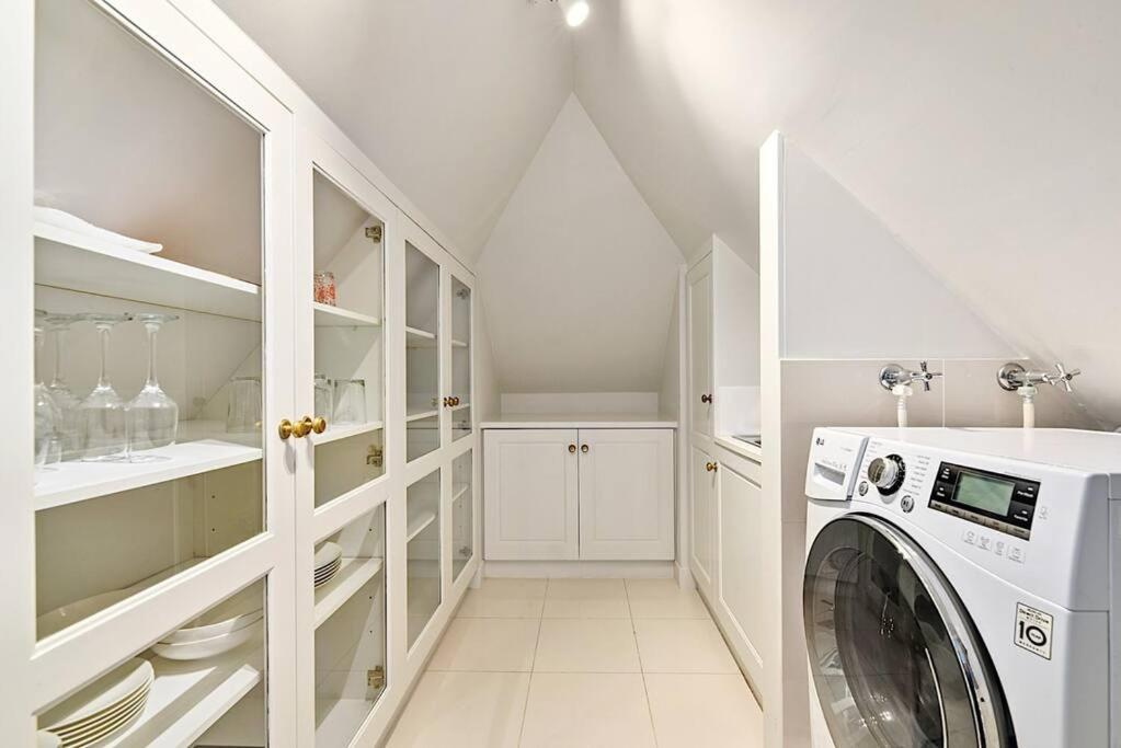 Blackwood Tree Cottage - Heritage Listed Property - Evandale! Екстер'єр фото